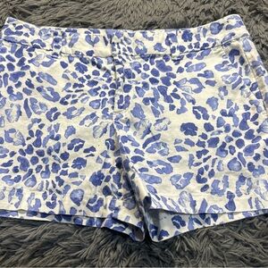 LOFT Blue and White Floral Women's Shorts - Size Small‎ DISCOUNTED SHIPPING